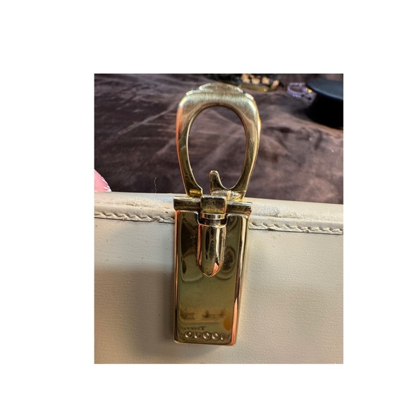 Gucci Vintage Flap Wallet with G clasp - Picture 6 of 12